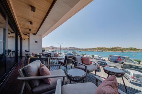 Land&apos;s End Boutique Hotel