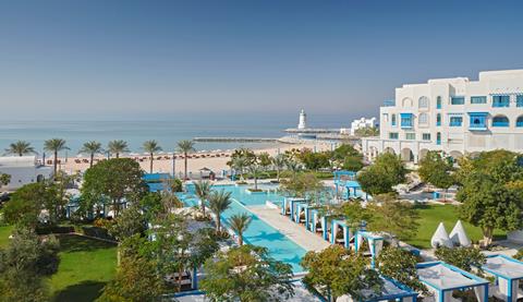 Hilton Salwa Beach Resort & Villas